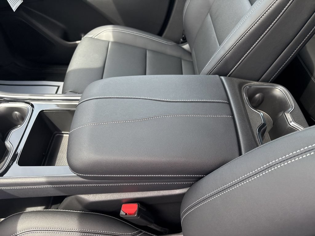 New 2026 Chevrolet Traverse LT w/ Sun and Wheel Package FWD image 27