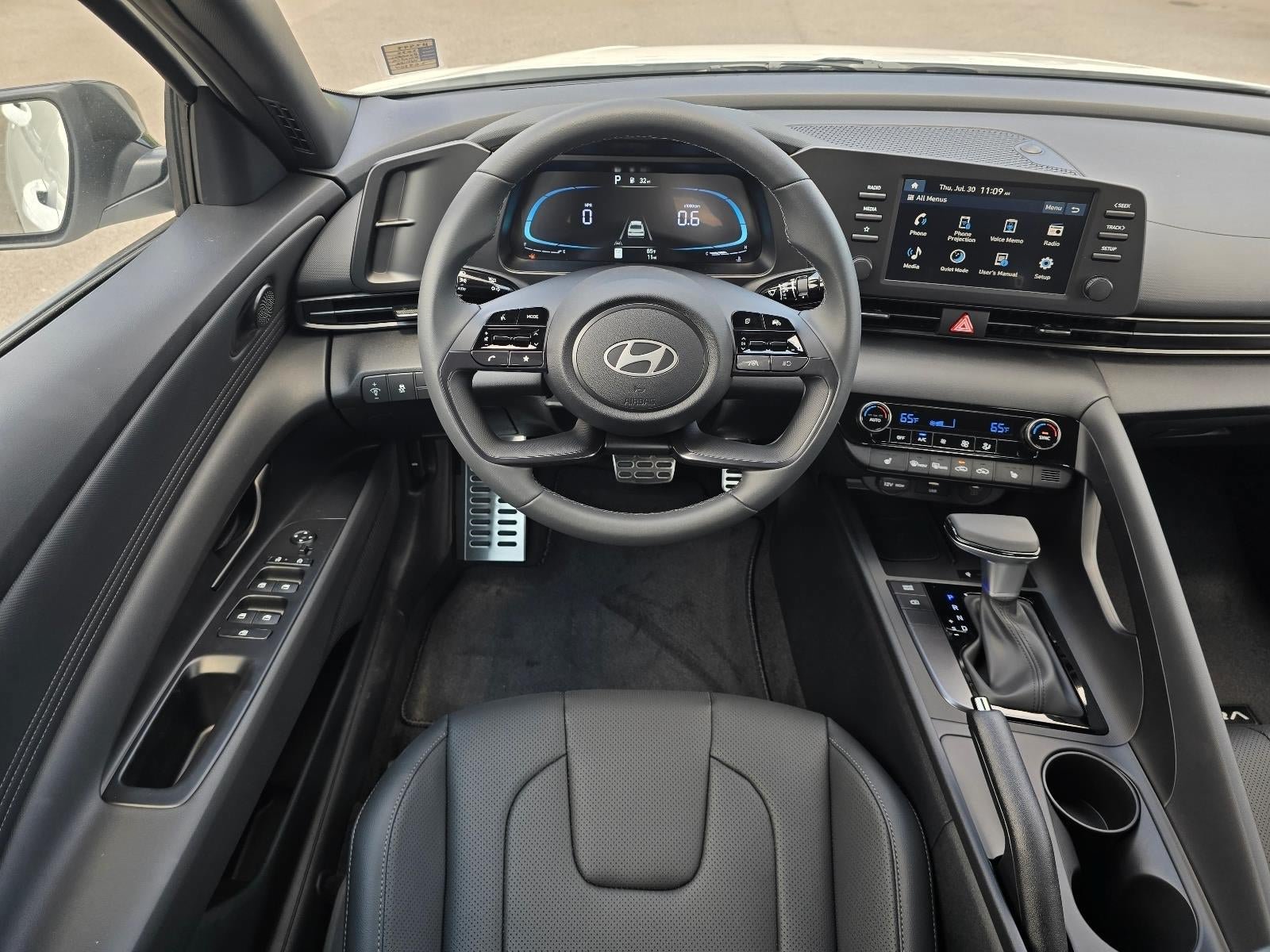 New 2026 Hyundai Elantra SEL Sport FWD image 13