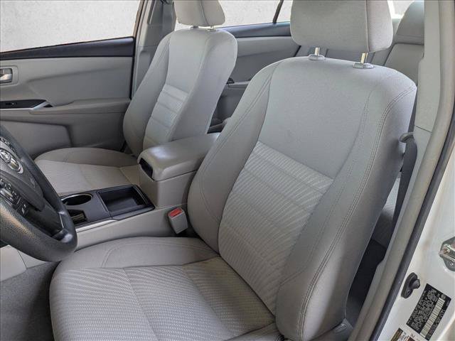 Used 2016 Toyota Camry LE FWD image 15