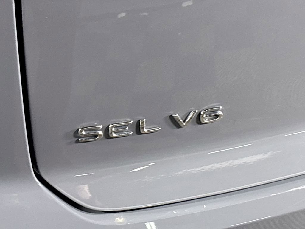 Used 2023 Volkswagen Atlas Cross Sport SEL R-Line image 25