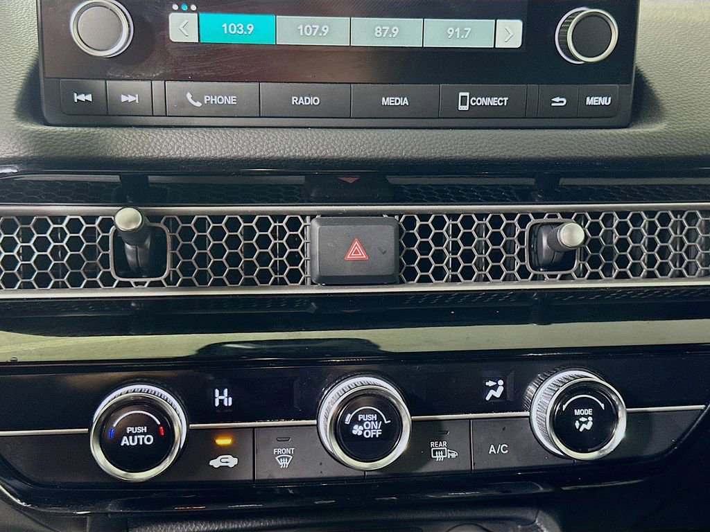 Used 2025 Honda Civic Sport image 26