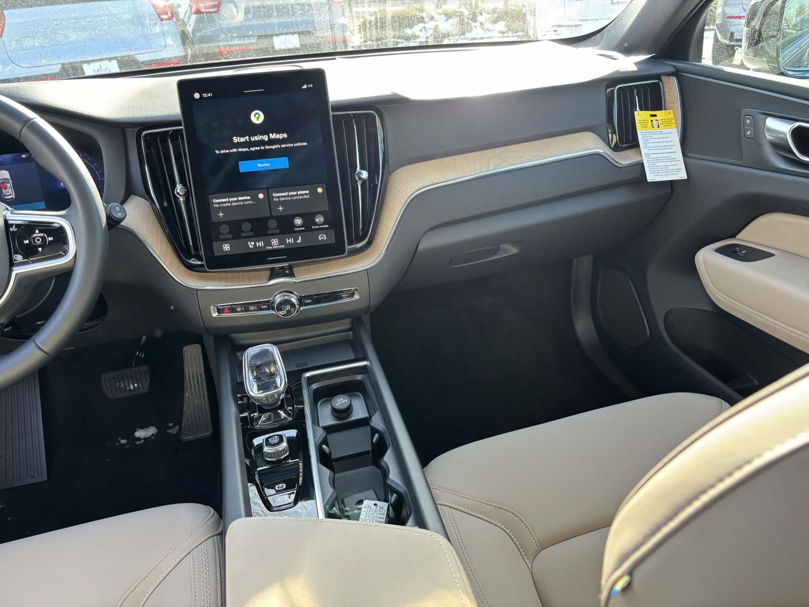 New 2026 Volvo XC60 B5 Plus w/ Protection Package Premier AWD/4WD image 29