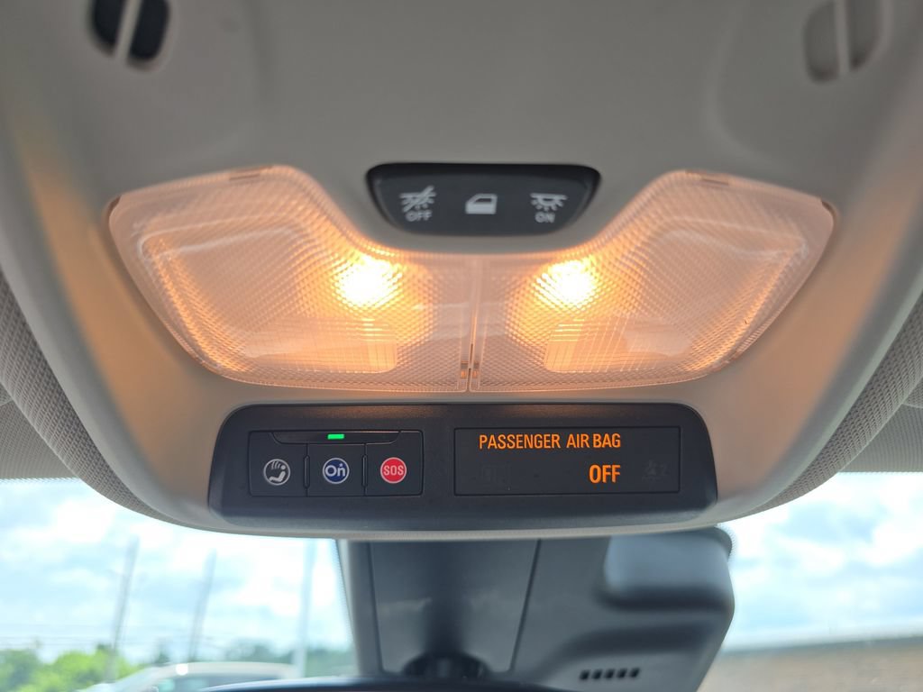 Used 2024 Buick Encore GX Preferred FWD image 32