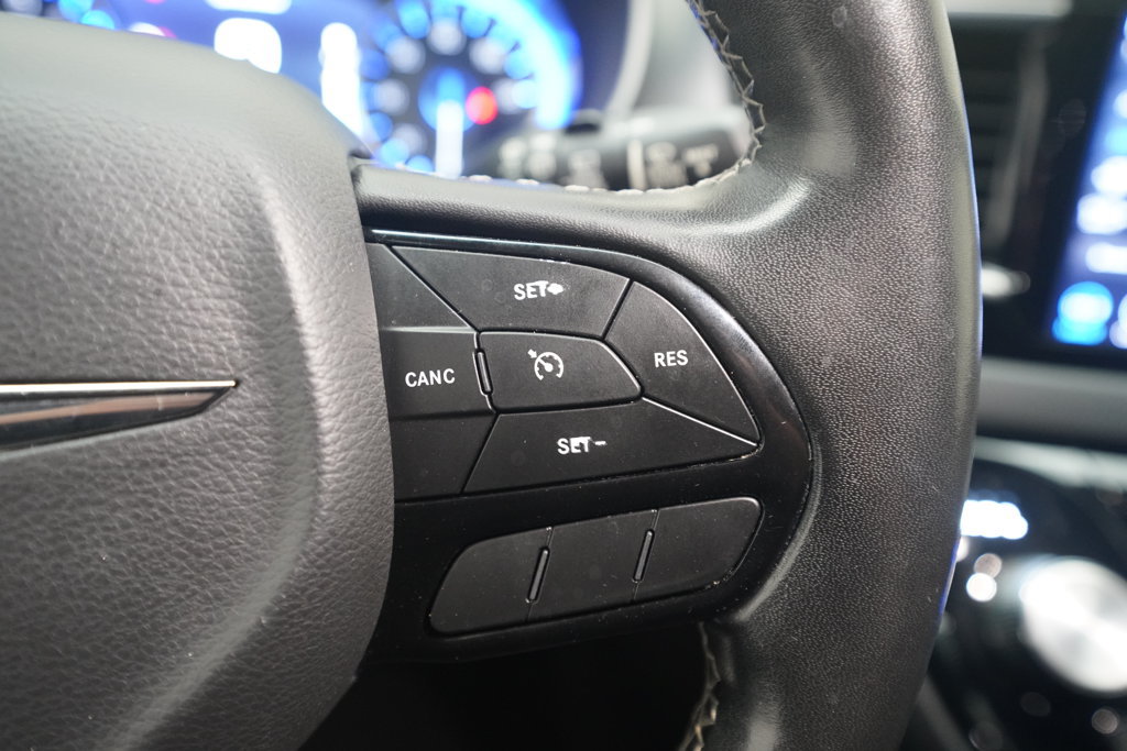 Used 2020 Chrysler Pacifica Touring-L Plus w/ S Appearance Package FWD image 20