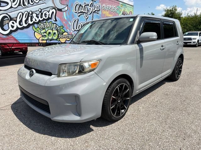 Used 2012 Scion xB FWD image 3