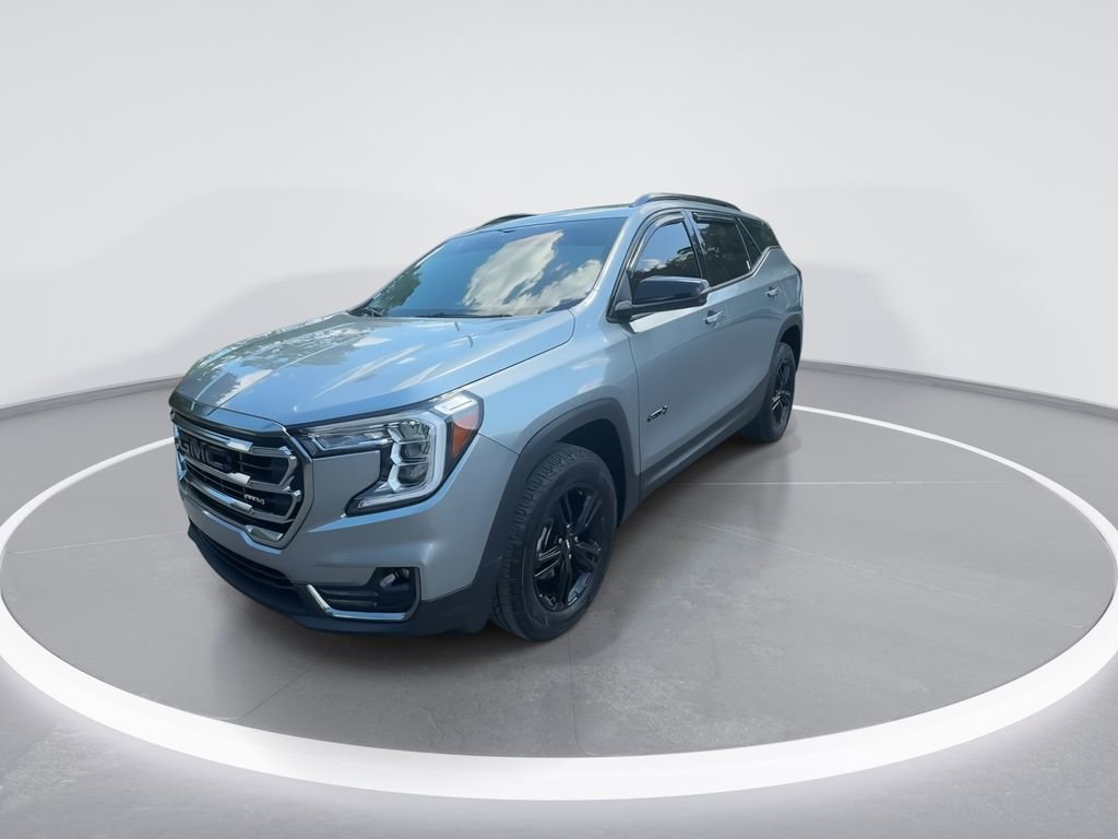 Used 2024 GMC Terrain AT4 AWD/4WD image 4