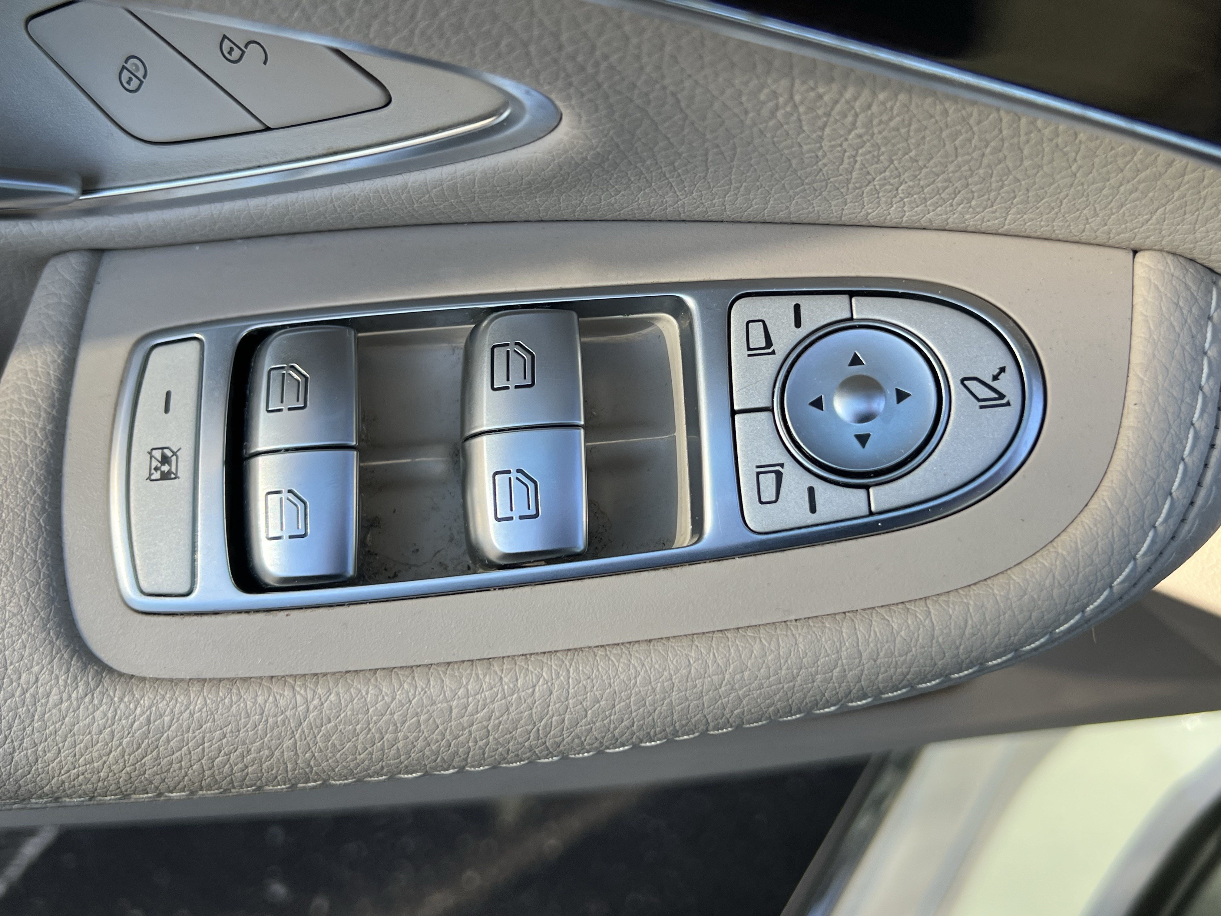 Used 2017 Mercedes-Benz C 300 4MATIC Sedan image 15
