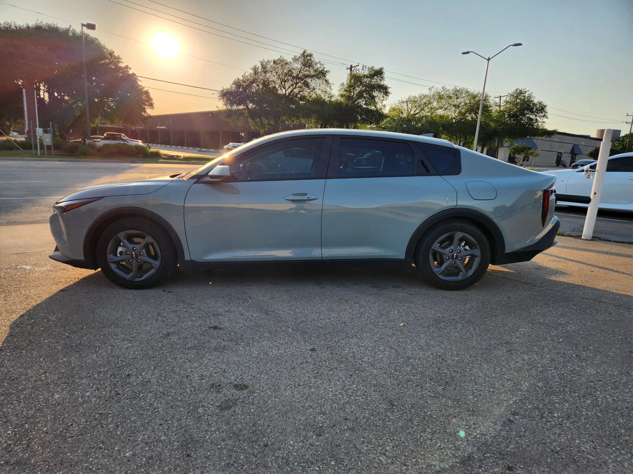 Used 2026 Kia K4 FWD image 2