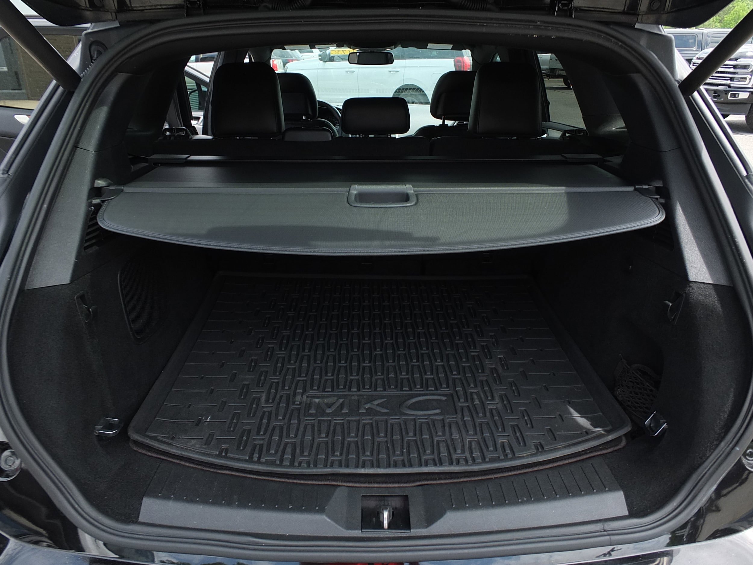Used 2017 Lincoln MKC Reserve FWD image 16