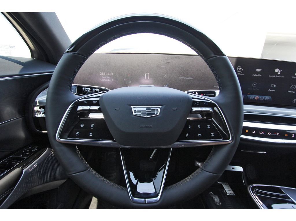 New 2026 Cadillac Lyriq Signature Luxury image 13