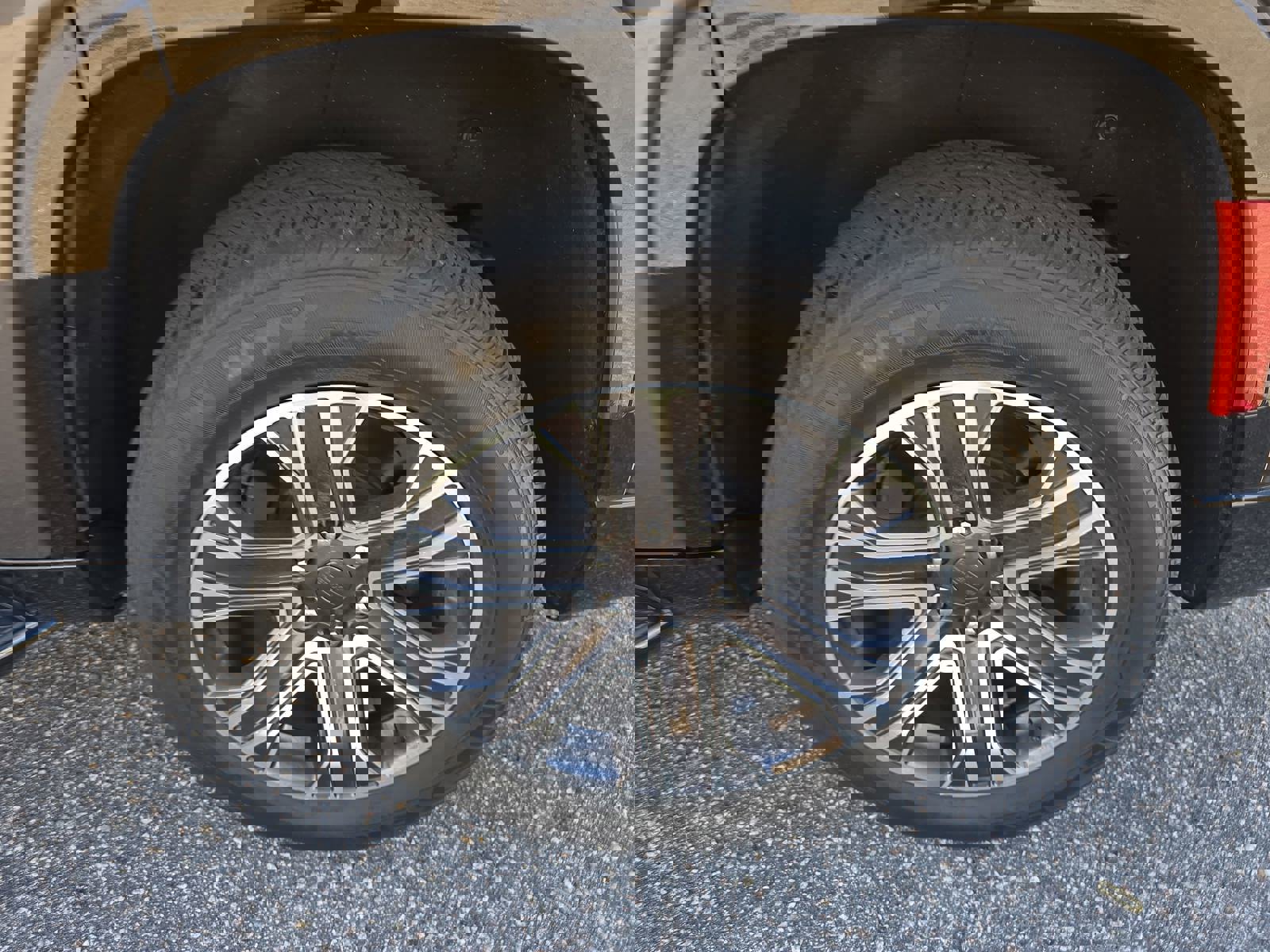 Used 2024 Jeep Wagoneer Series II image 35