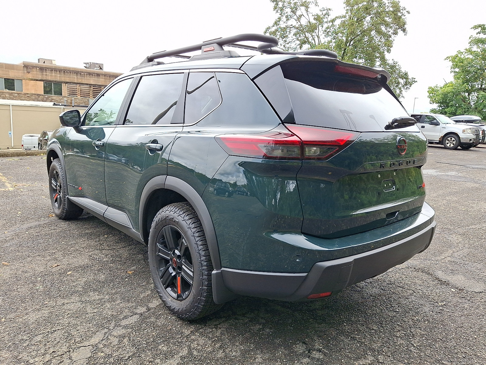 New 2026 Nissan Rogue SV AWD/4WD image 3