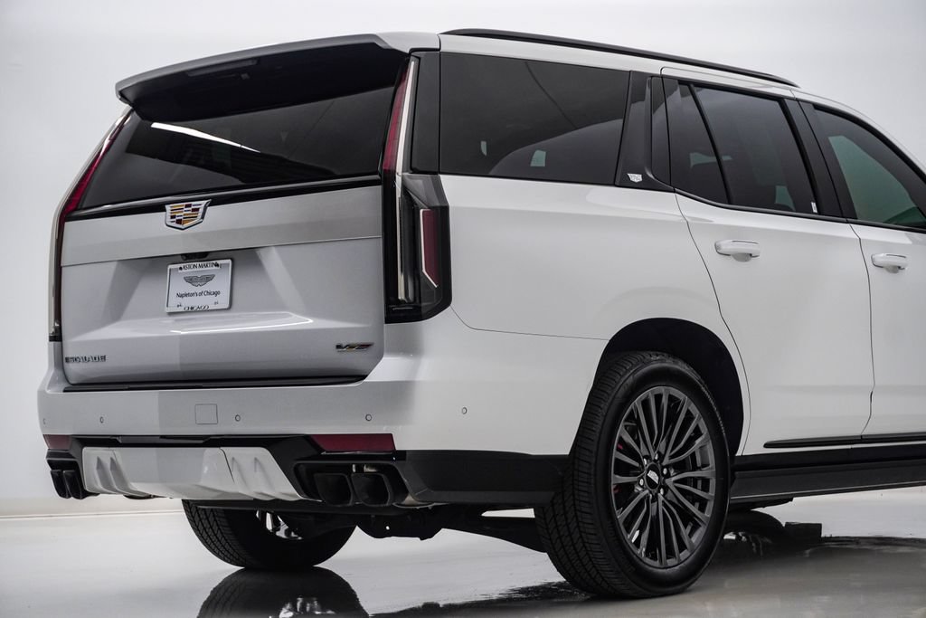 Used 2023 Cadillac Escalade V w/ Heavy-Duty Trailer Package AWD/4WD image 12