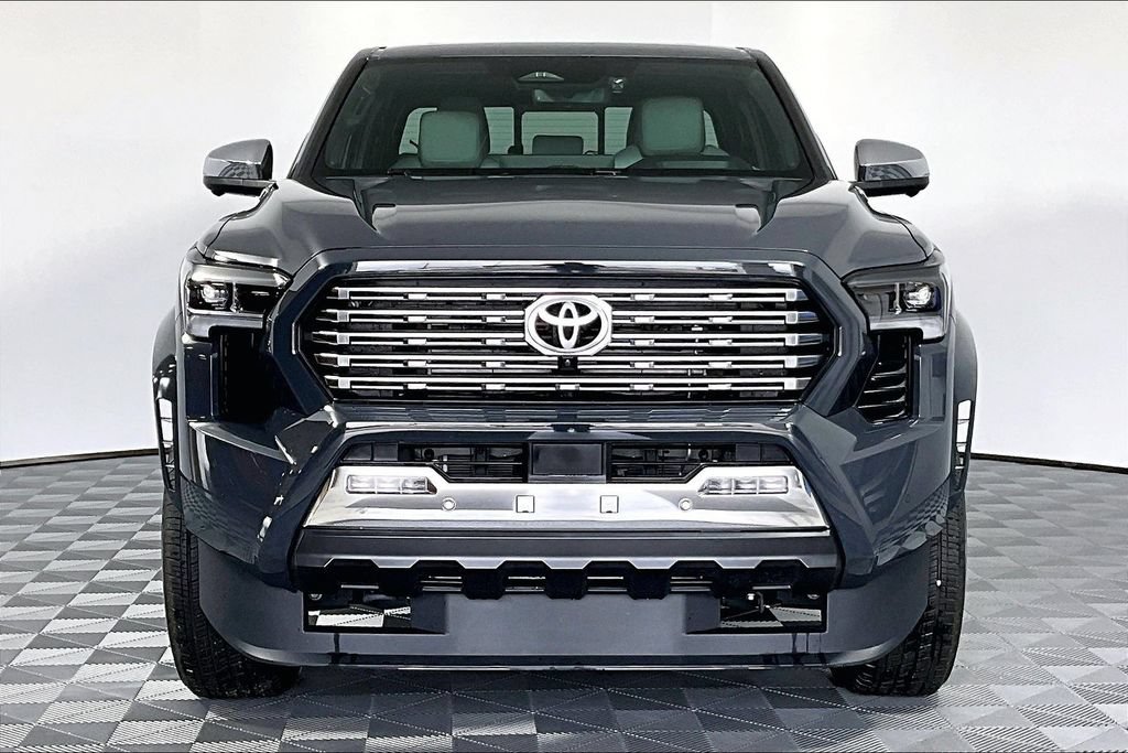 Used 2025 Toyota Tacoma Limited AWD/4WD image 3