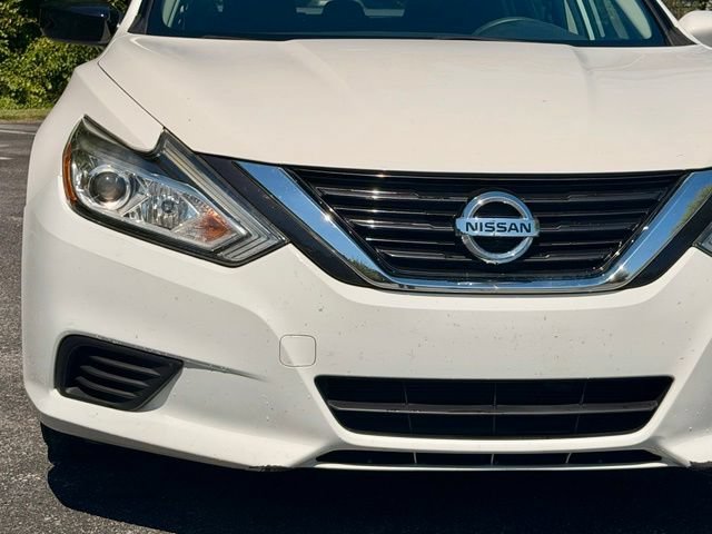 Used 2018 Nissan Altima 2.5 S FWD image 13