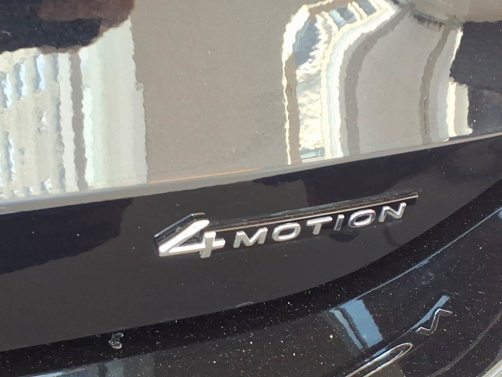 Used 2026 Volkswagen Tiguan SE R-Line AWD/4WD image 18