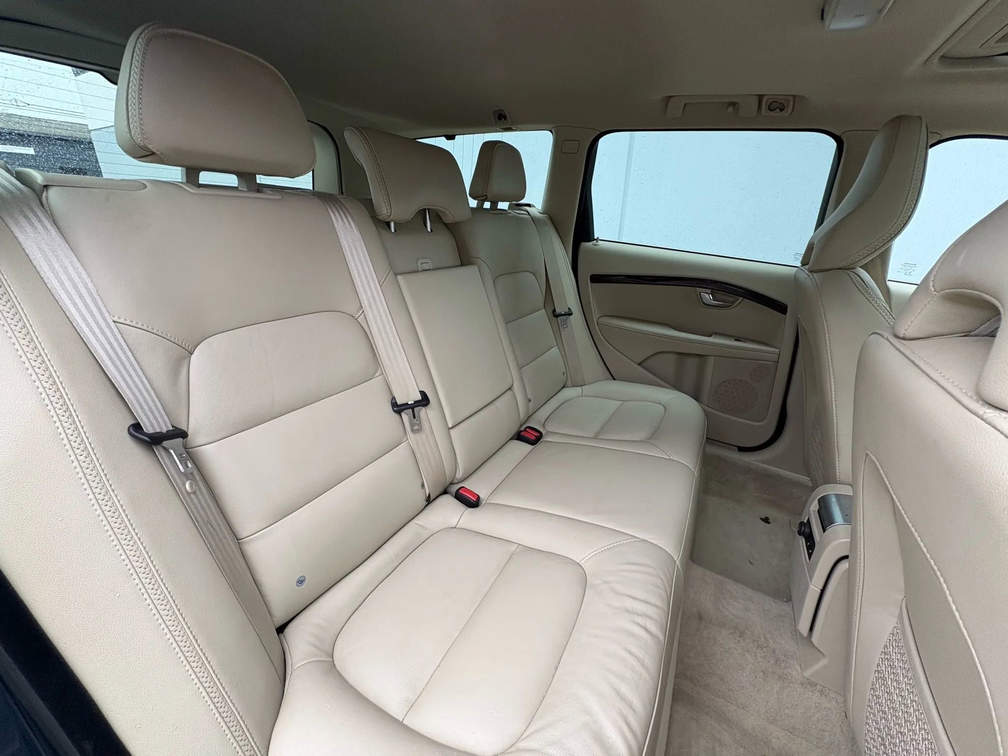 Used 2015 Volvo XC70 3.2 Premier image 26