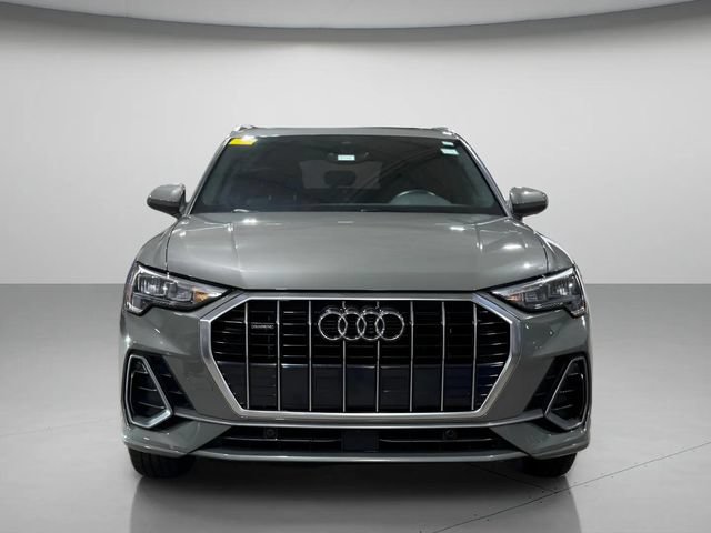 Used 2020 Audi Q3 2.0T Premium w/ Convenience Package AWD/4WD image 9