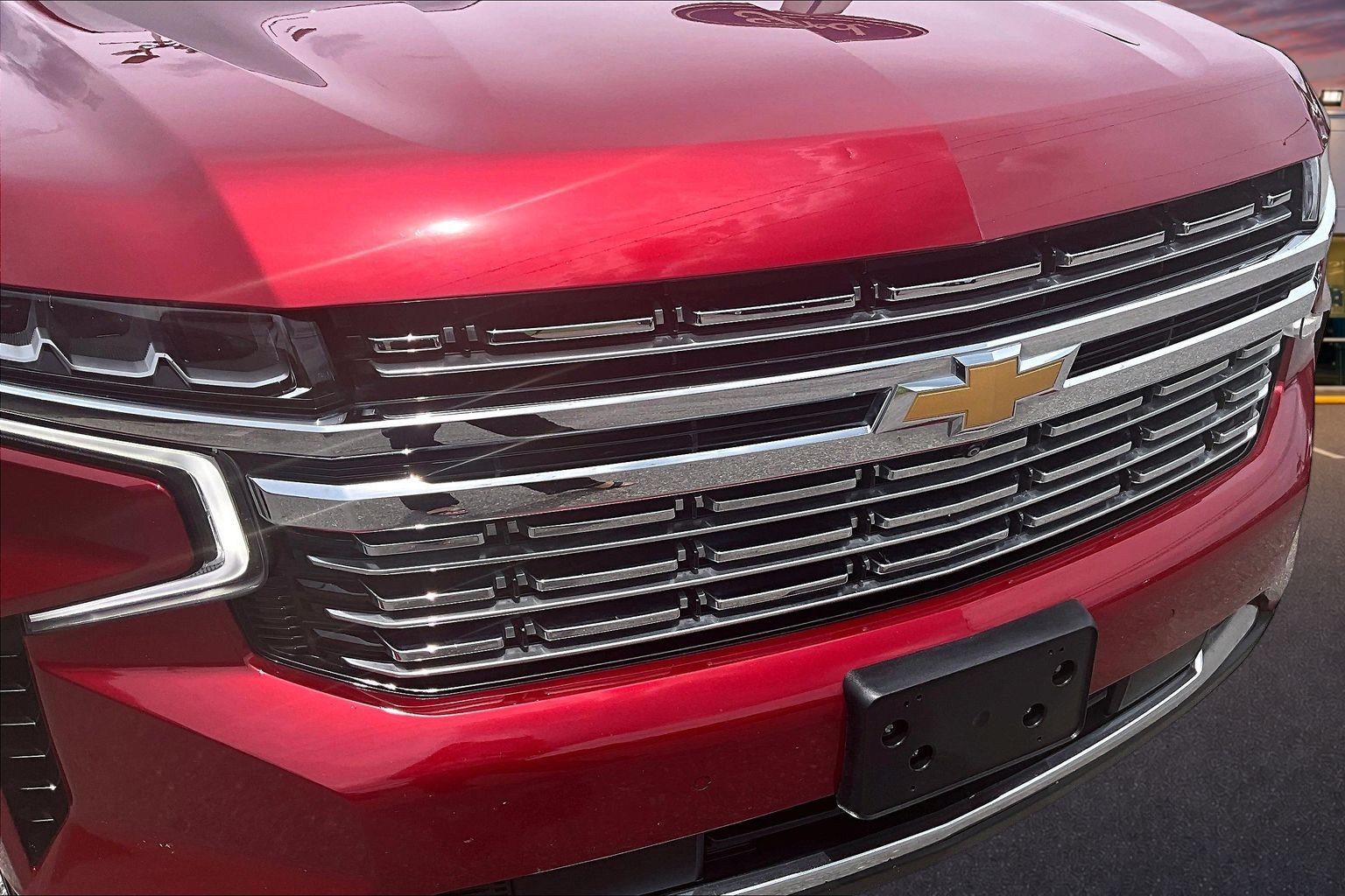 Used 2021 Chevrolet Suburban Premier w/ Premium Package AWD/4WD image 29