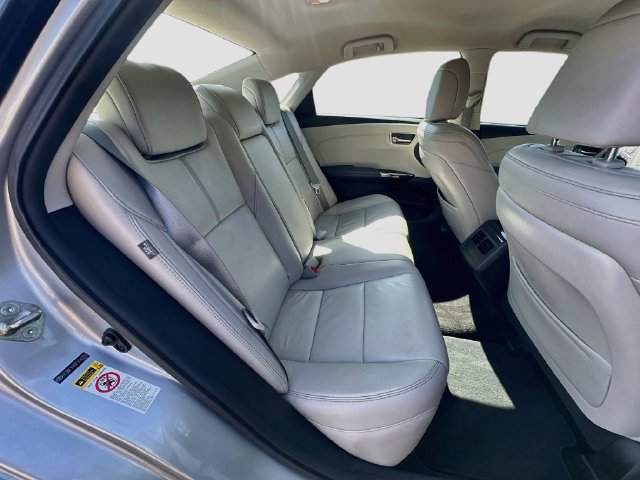 Used 2015 Toyota Avalon XLE FWD image 29