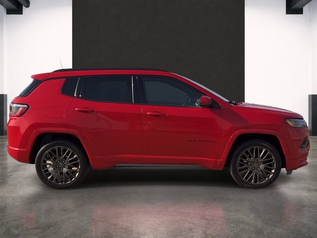 Used 2023 Jeep Compass Limited AWD/4WD image 5