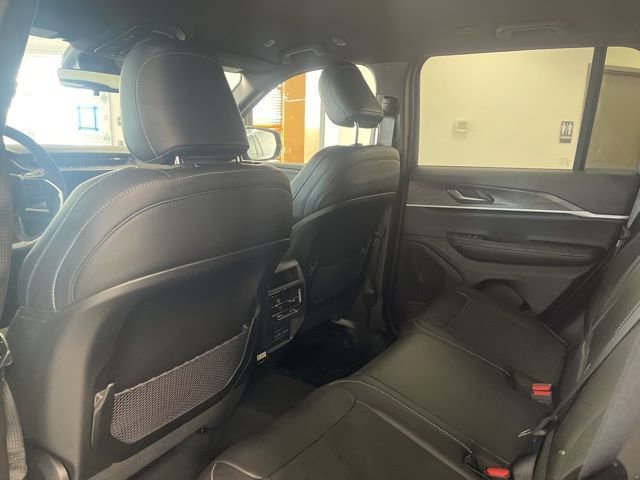 New 2026 Jeep Grand Cherokee Laredo image 19