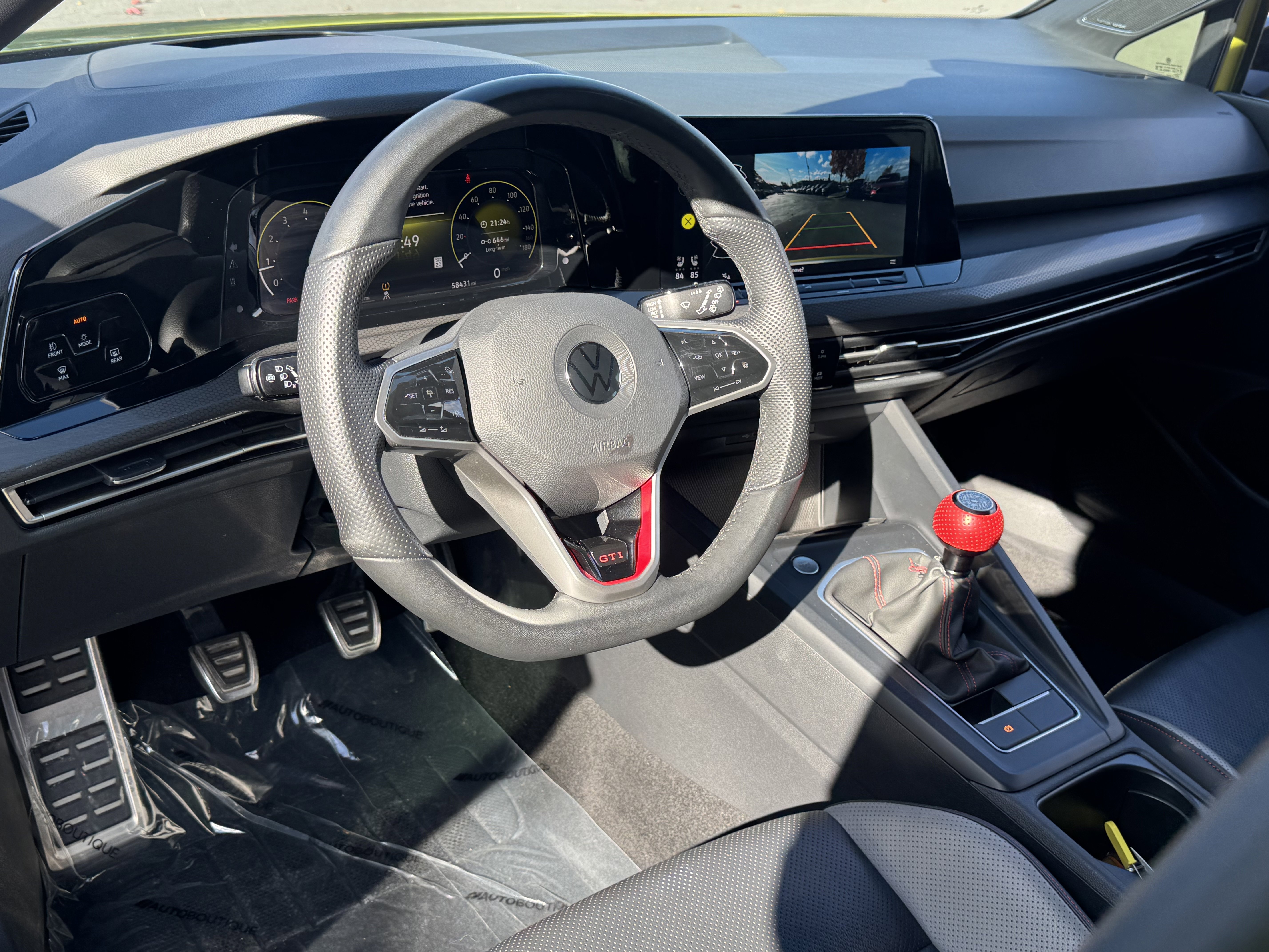 Used 2022 Volkswagen GTI Autobahn image 9