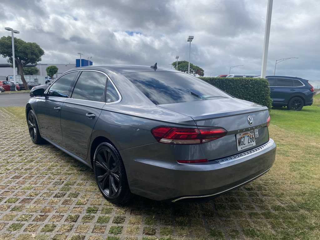 Used 2022 Volkswagen Passat 2.0T SE FWD image 5