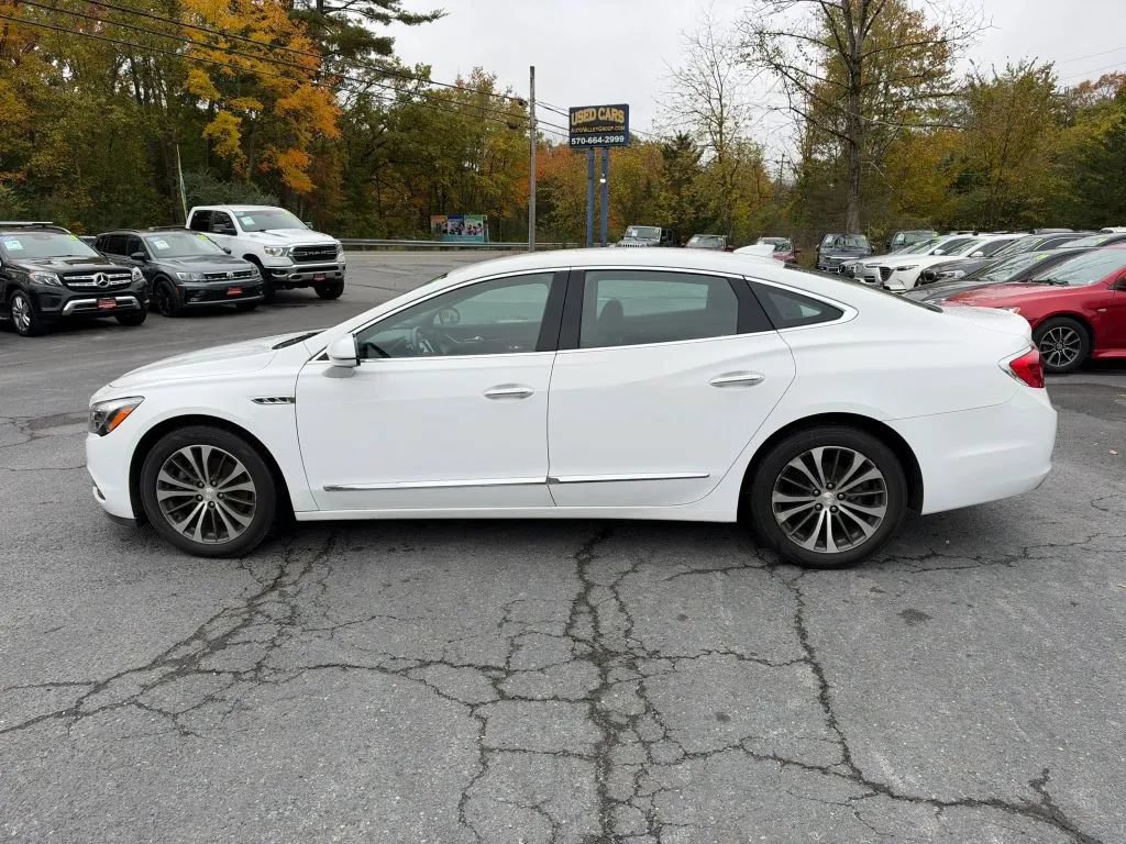 Used 2017 Buick LaCrosse Essence FWD image 5