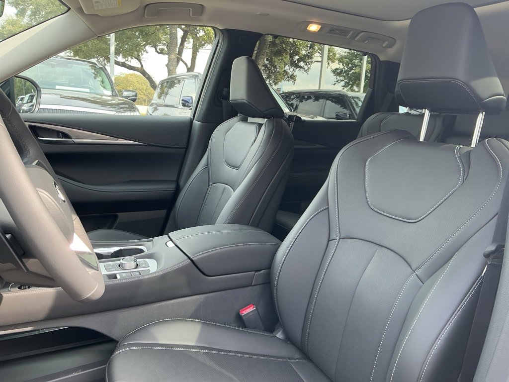 New 2026 INFINITI QX60 Luxe w/ Family Package image 21
