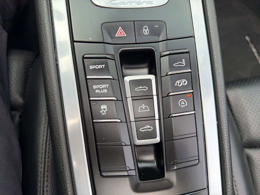 Used 2016 Porsche 911 Carrera Black Edition RWD image 44