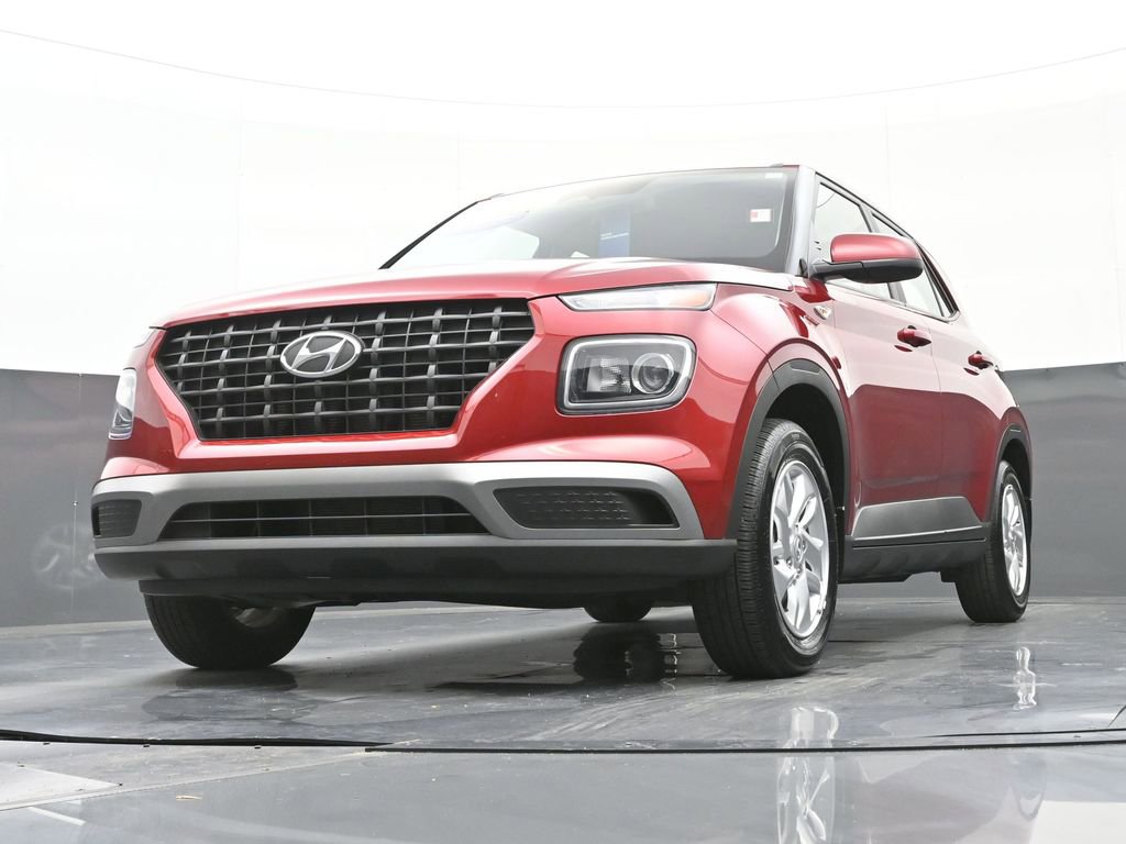 Certified 2025 Hyundai Venue SE image 38