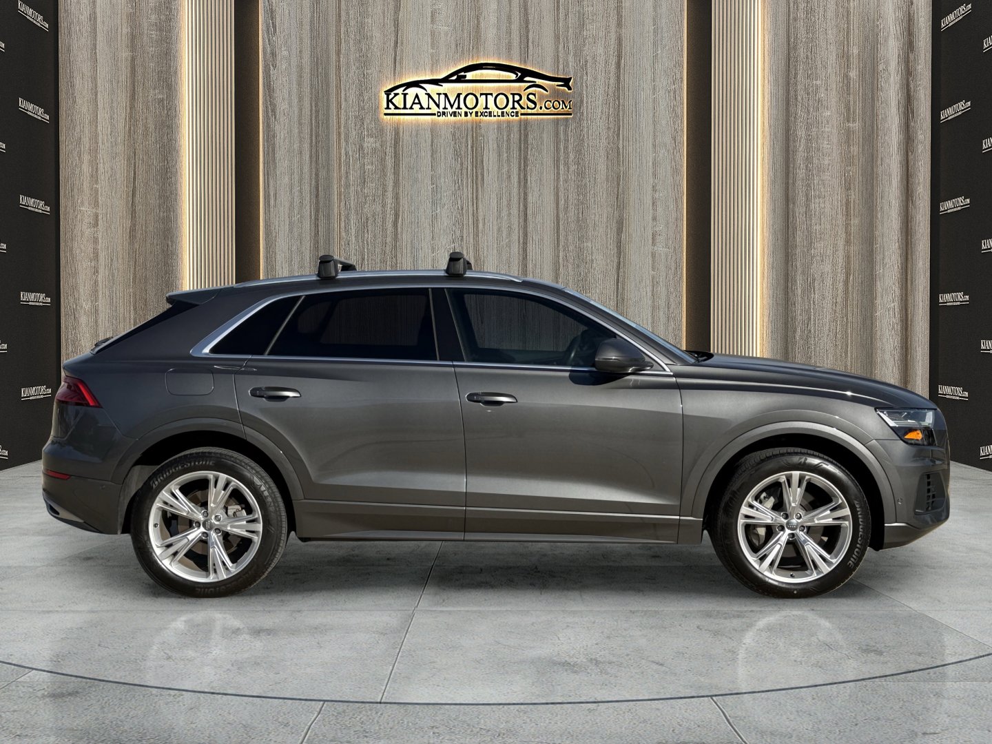 Used 2019 Audi Q8 Premium Plus w/ Premium Plus image 9