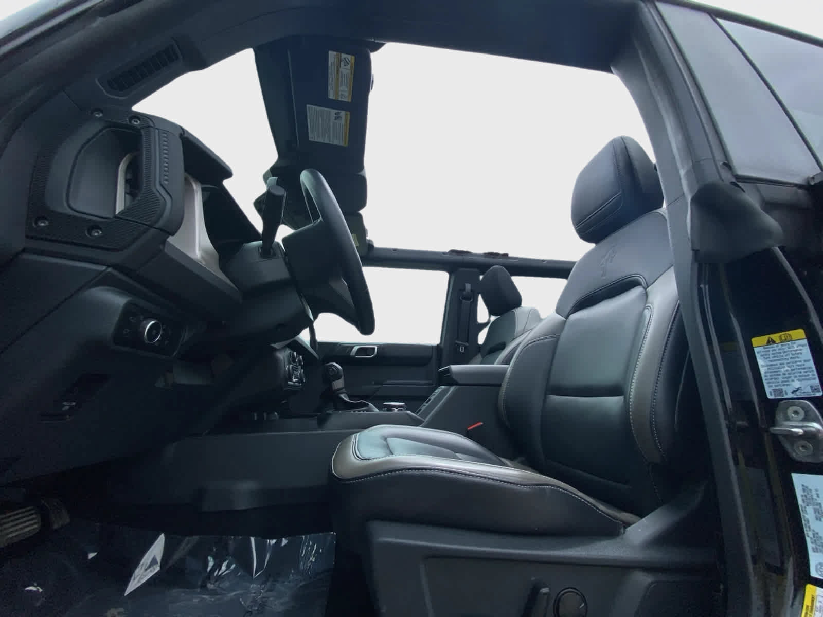 Used 2025 Ford Bronco Outer Banks AWD/4WD image 19