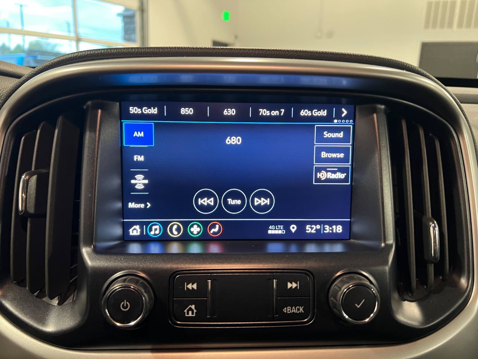 Used 2020 Chevrolet Colorado ZR2 AWD/4WD image 17