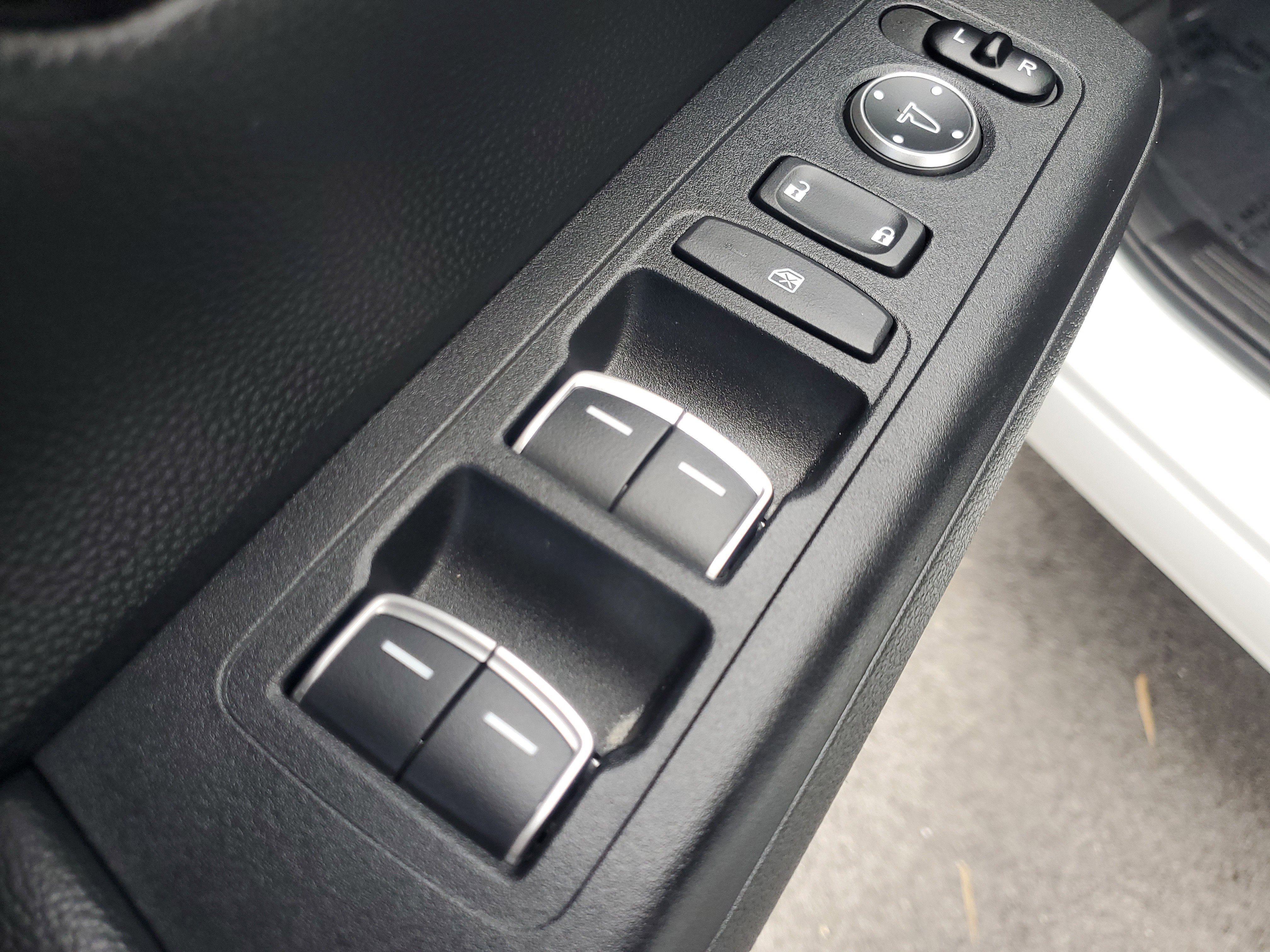 Used 2023 Honda CR-V Sport Touring image 22