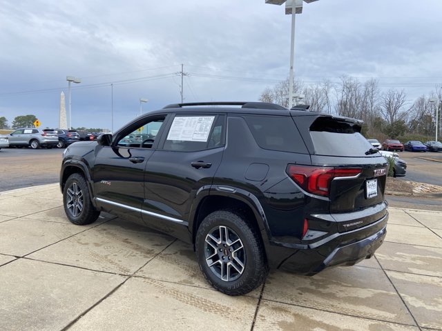 Used 2026 GMC Terrain AT4 image 7