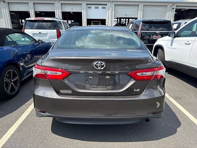 Used 2018 Toyota Camry LE FWD image 4