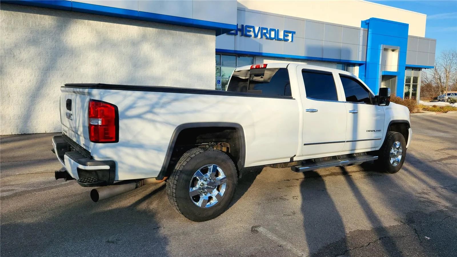 Used 2018 GMC Sierra 3500 Denali w/ Duramax Plus Package image 8