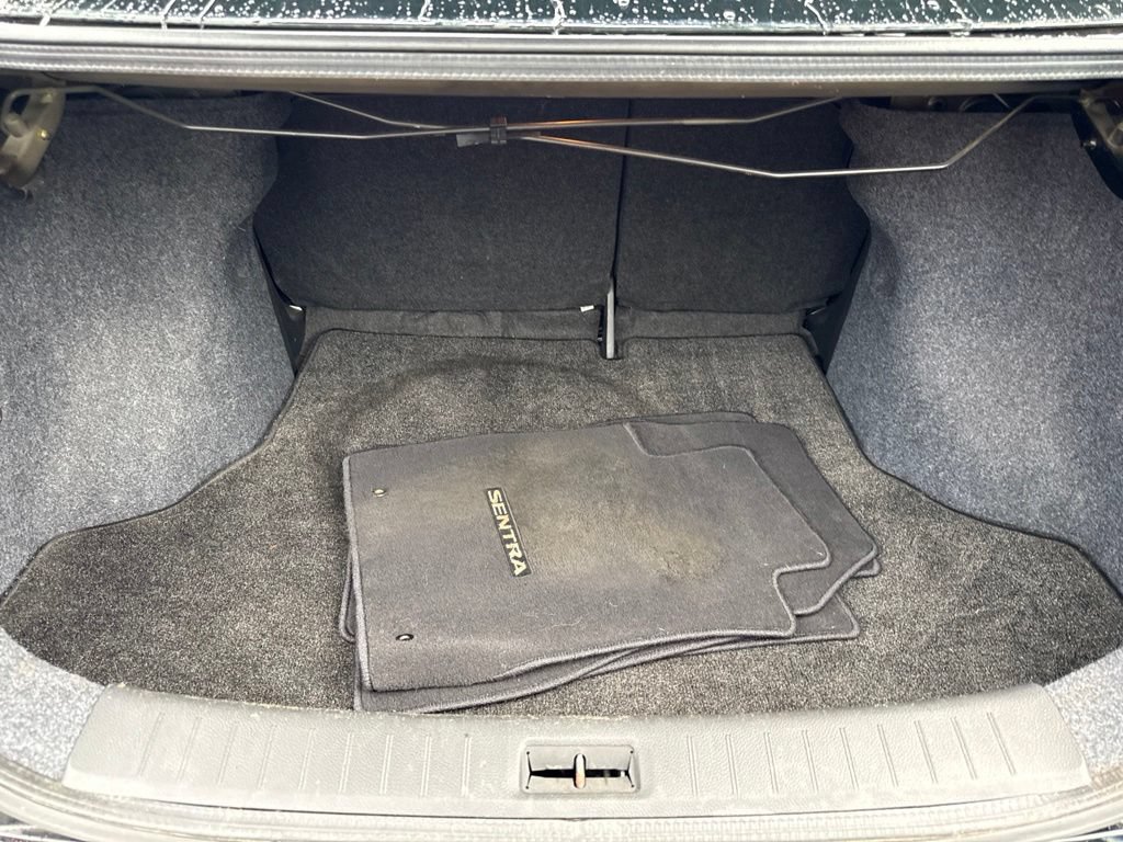 Used 2019 Nissan Sentra SV w/ Special Edition Package FWD image 13