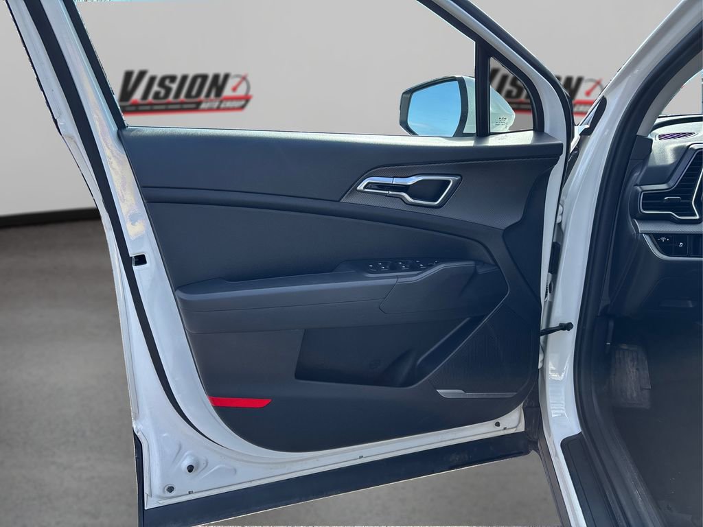 Used 2023 Kia Sportage LX image 21