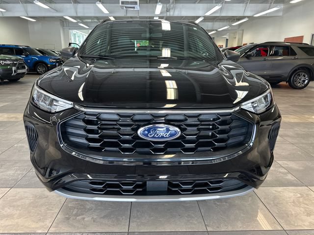 Used 2024 Ford Escape ST-Line w/ Tech Pack #1 AWD/4WD image 18
