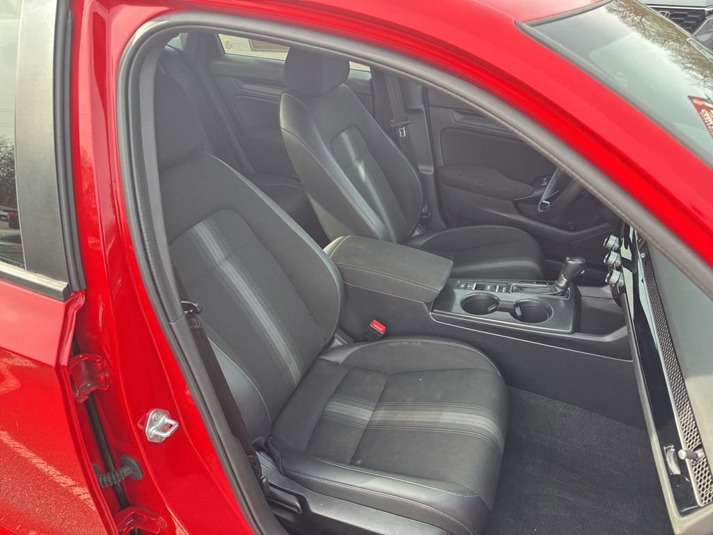 Used 2023 Honda Civic Sport image 15