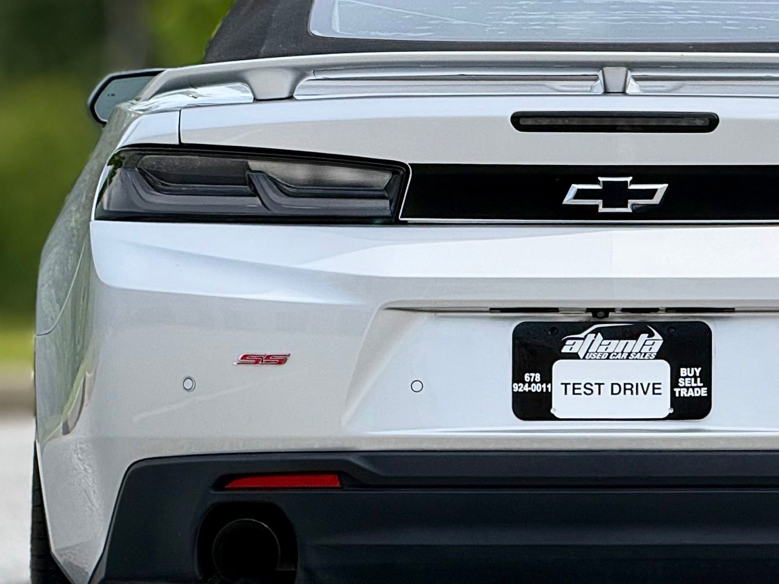Used 2018 Chevrolet Camaro SS w/ Redline Edition RWD image 16