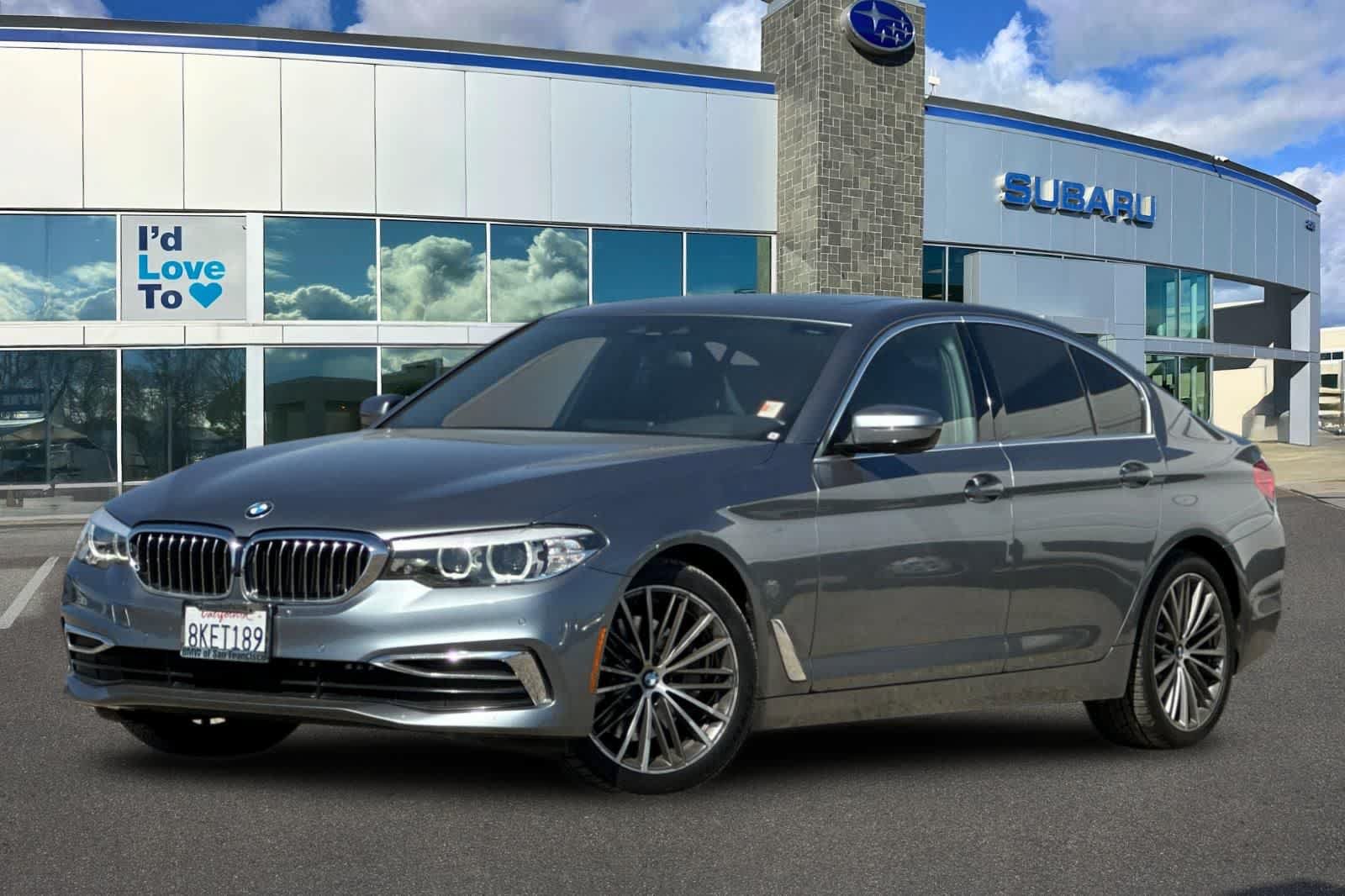 Used 2019 BMW 530i w/ Luxury Package RWD image 1