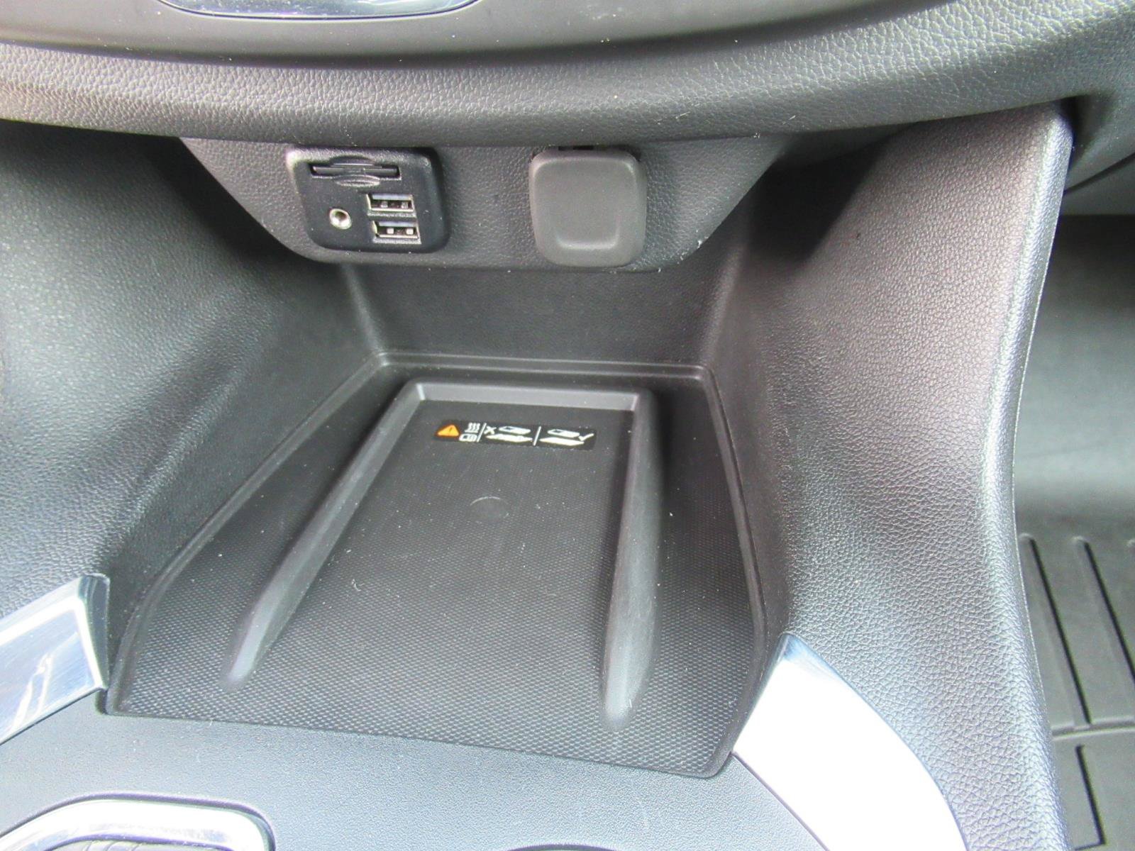 Used 2023 Chevrolet Traverse Premier w/ Redline Edition FWD image 29