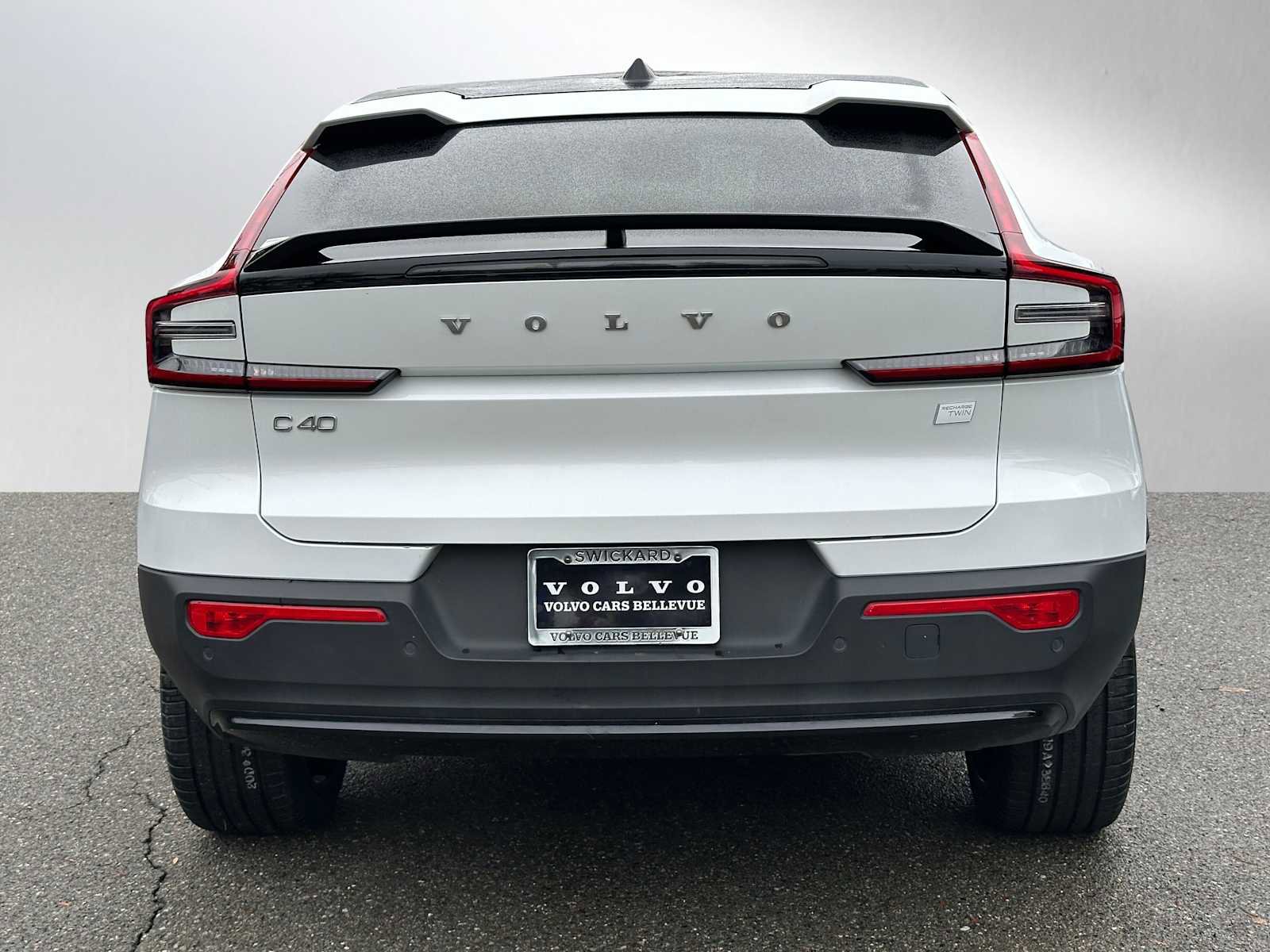 Certified 2023 Volvo C40 P8 Recharge Ultimate image 4