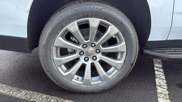 New 2026 Chevrolet Suburban Premier w/ Sun And Tow Package image 10