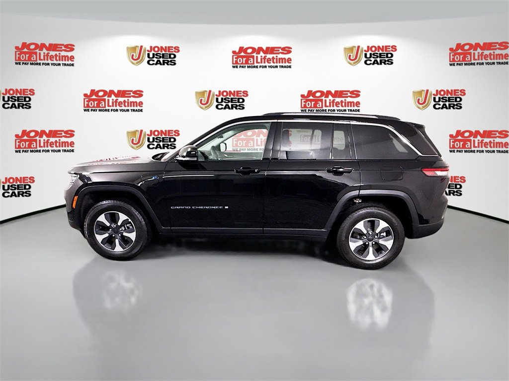 Used 2022 Jeep Grand Cherokee Limited 4xe w/ Luxury Tech Group II image 17