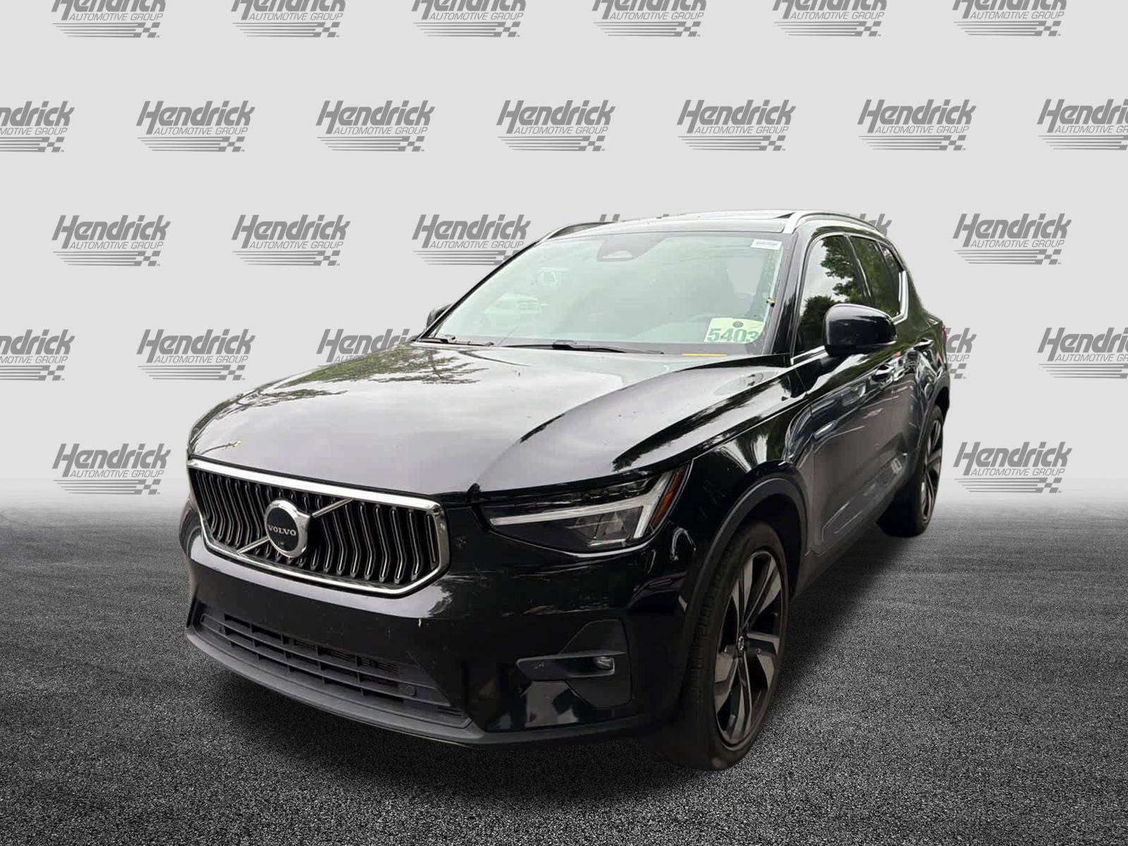 Certified 2023 Volvo XC40 B5 Plus w/ Protection Package Premier AWD/4WD image 8